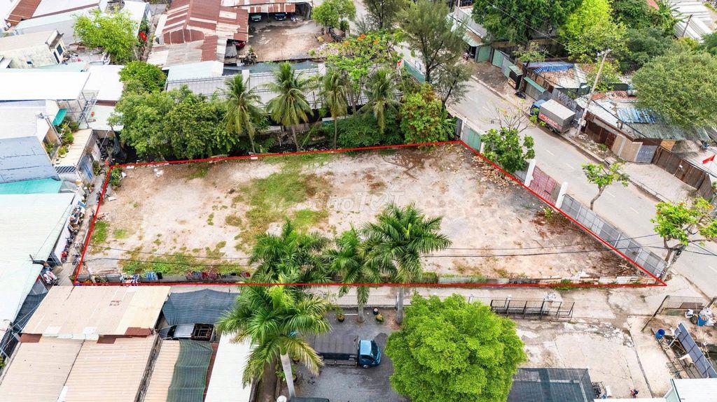 Mặt bằng 28X33 1000m2 mặt tiền đường Bình Phú, phường Tam bình,