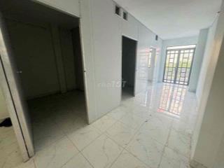 Cho thuê nhà 5X18 25tr mặt tiền đường Dương Bá Trạc, P.2, Q.8