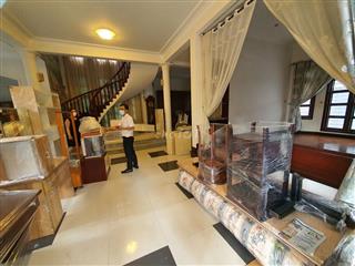 Cho thuê biệt thự sân vườn có nt 20X21 đường Bành Văn Trân Tân Bình
