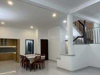 Nhà cho thuê 8X16 trệt lửng lầu đường Lam Sơn P.2, Q.Tân Bình