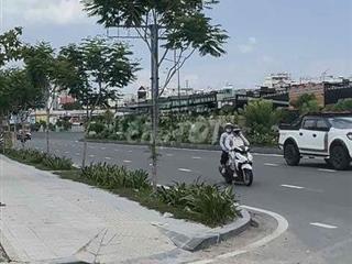 Cho thuê mặt bằng 2000m2 4360m2 109X40  đường Trường Chinh, Q.Tân Bình