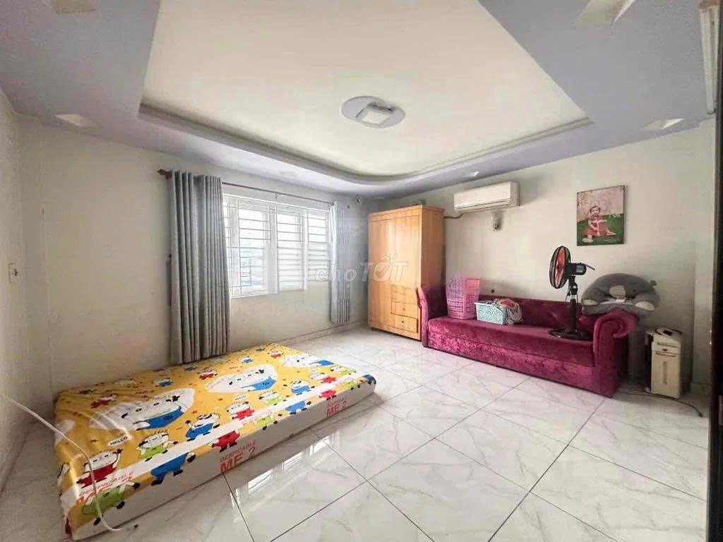 Cho Thuê Nhà 6X18 1L 3 phòng Tại khu Bình Long Kênh nước Đen, Bình Tân