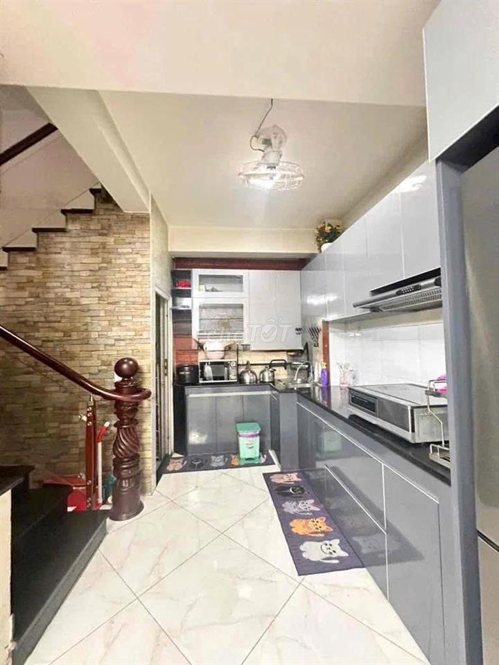 Cho Thuê Nhà 6X18 1L 3 phòng Tại khu Bình Long Kênh nước Đen, Bình Tân
