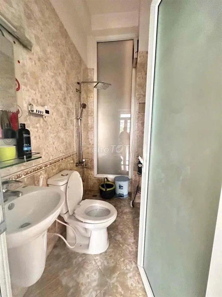 Cho Thuê Nhà 6X18 1L 3 phòng Tại khu Bình Long Kênh nước Đen, Bình Tân