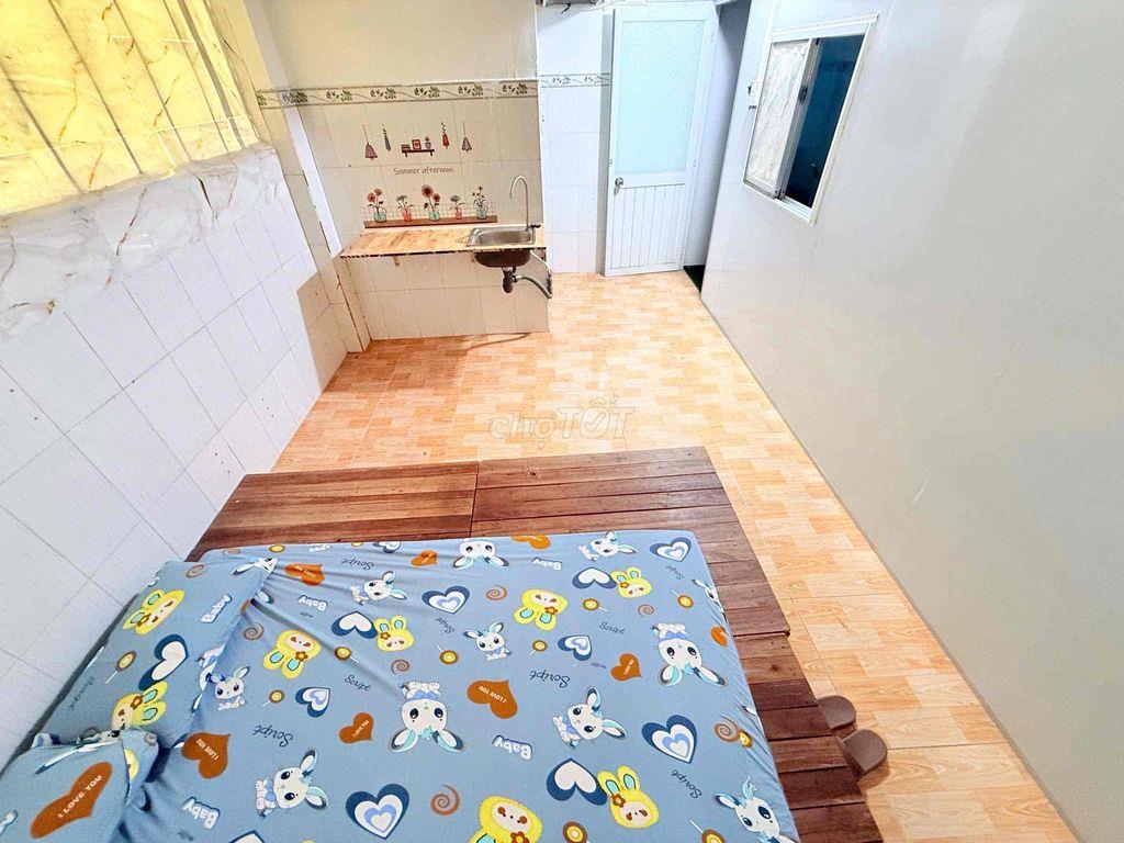 Phòng cho thuê giá rẻ bếp wc máy lạnh tuỳ phòng