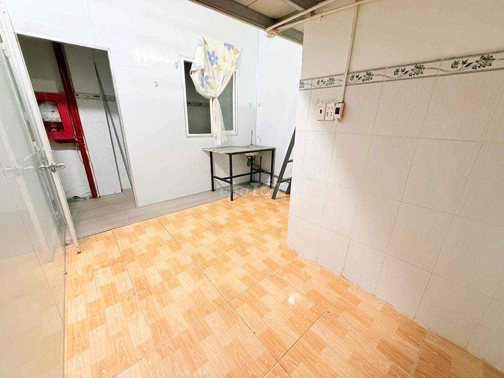 Phòng cho thuê giá rẻ bếp wc máy lạnh tuỳ phòng