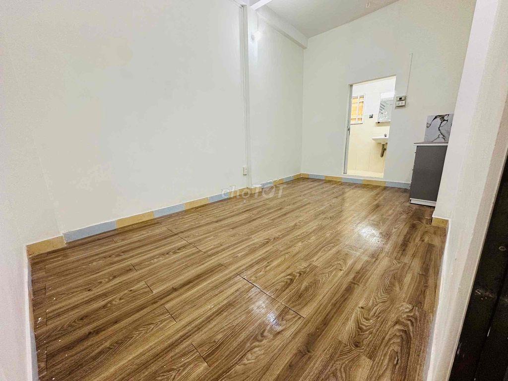 Phòng bếp wc giờ tự do ngay quận 3 gần q1 pasrter võ thị sáu