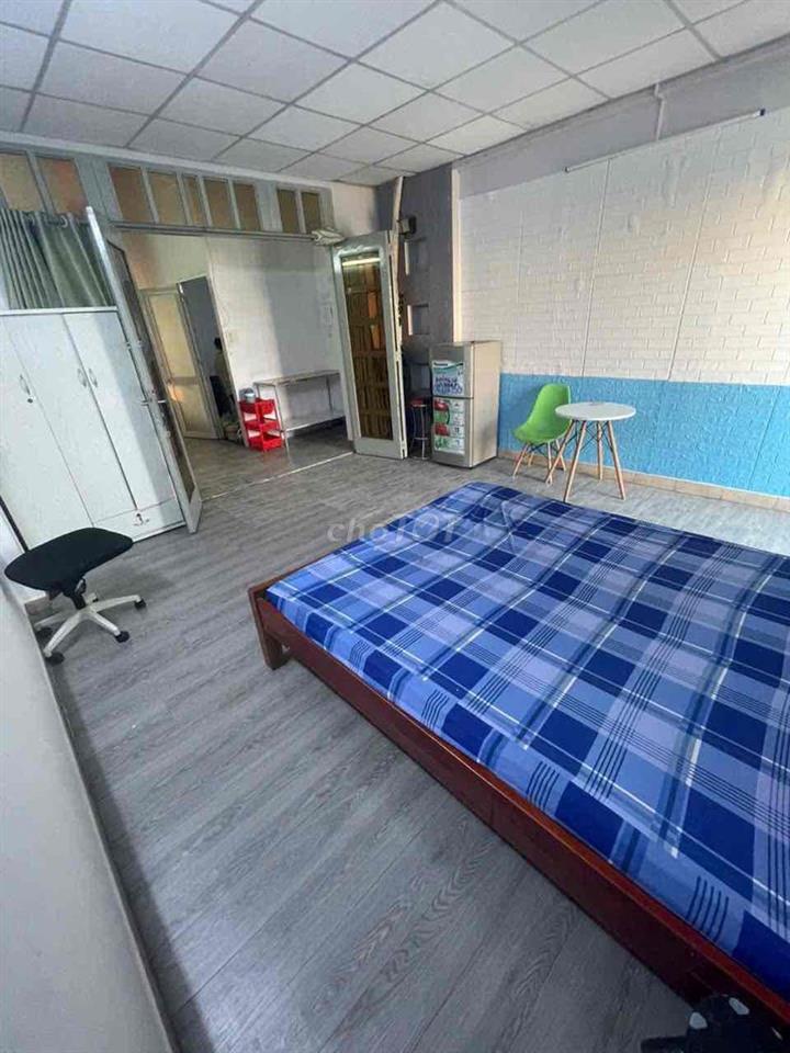Căn hộ 2pn 2wc bếp 2 ban công rộng thoáng mát nt căn bản