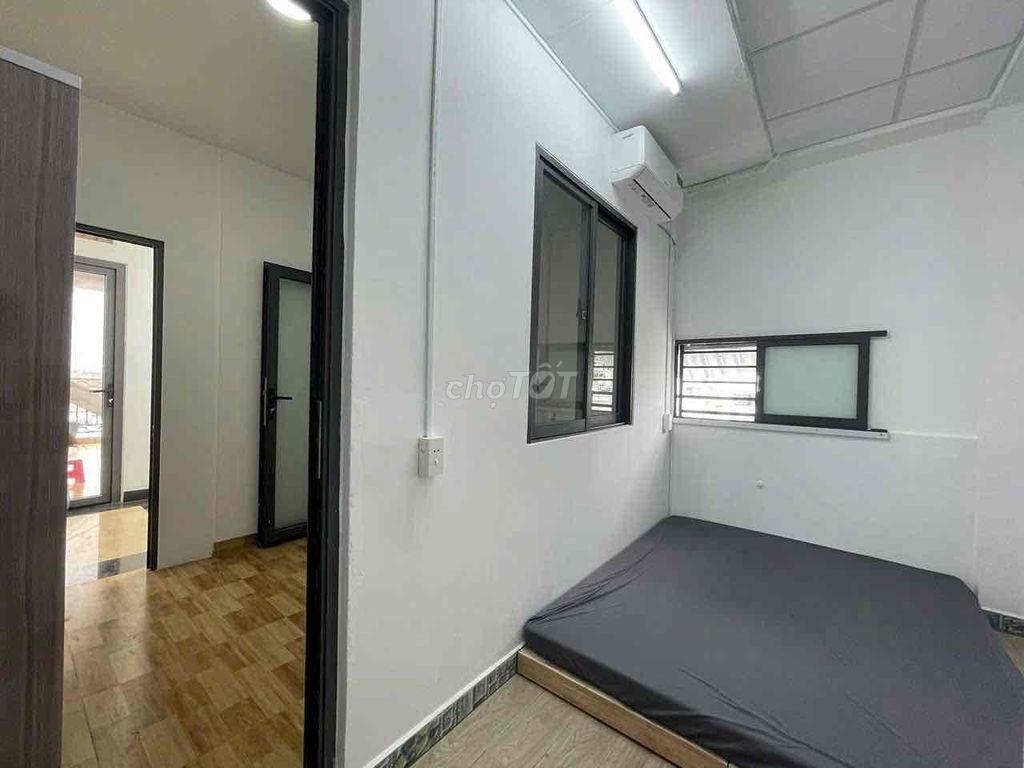 TRỐNG STUDIO TÁCH BẾP KẾ BÊN AEON PHÚ GIÁ RẺ PHÒNG THẬT CỬA SỔ THOÁG