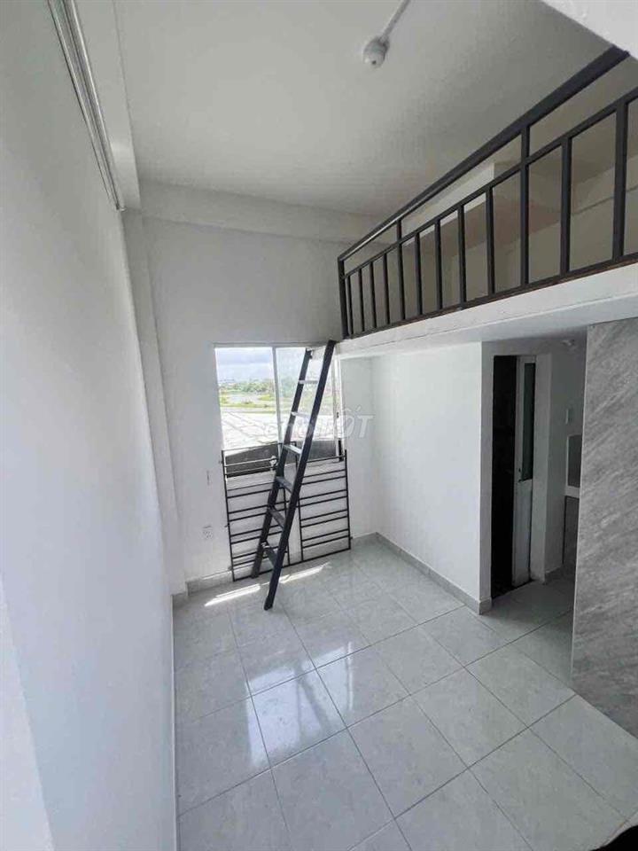 PHÒNG GÁC - CỬA SỔ TRỜI - ĐỦ NỘI THẤT - NGAY BỐN XÃ - VHU- ĐẦM SEN