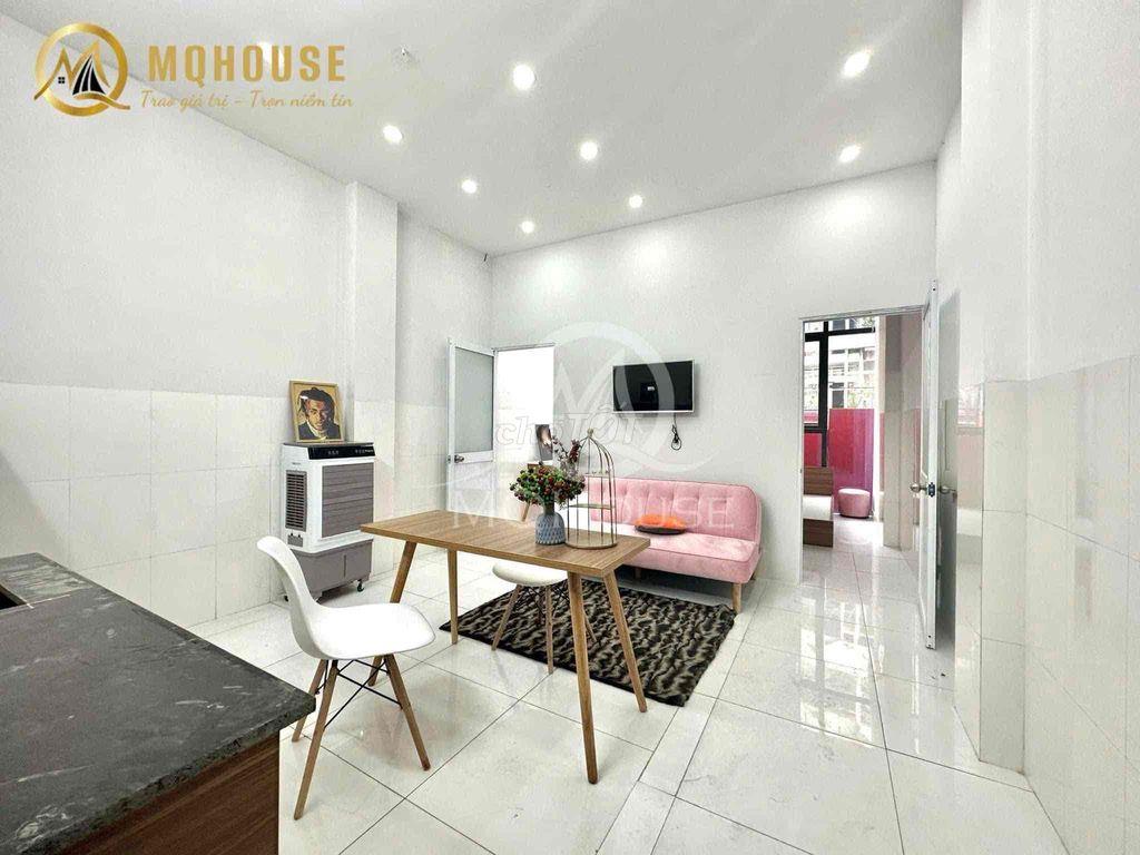 HỖ TRỢ CỌC - CĂN HỘ 2 PN - FULL NỘI THẤT - VIEW KÍNH - GIỜ TỰ DO