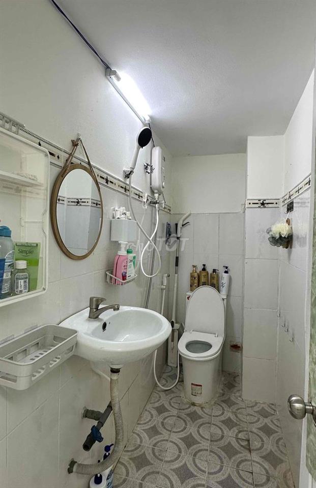 PHÒNG TẦNG 1 - 2 TRIỆU - FULL NỘI THẤT CƠ BẢN - GIỜ GIẤC TỰ DO (CHỈ NỮ