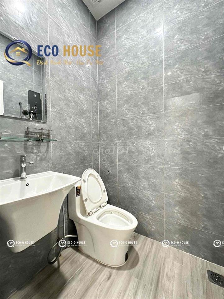 KHAI TRƯƠNG STUDIO GIÁ HẠT DẺ FULL NỘI THẤT BÓC SEAL CÓ THANG MÁY