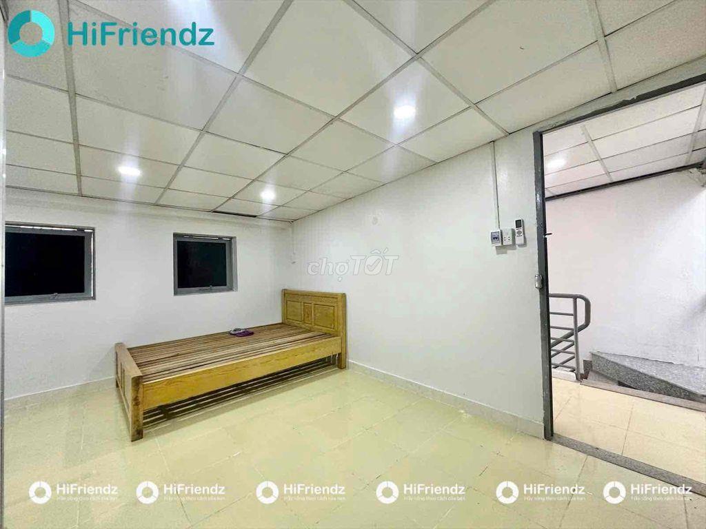 PHÒNG MÁY LẠNH CỬA SỔ TRỜI CÁCH AEON 10p ĐI XE