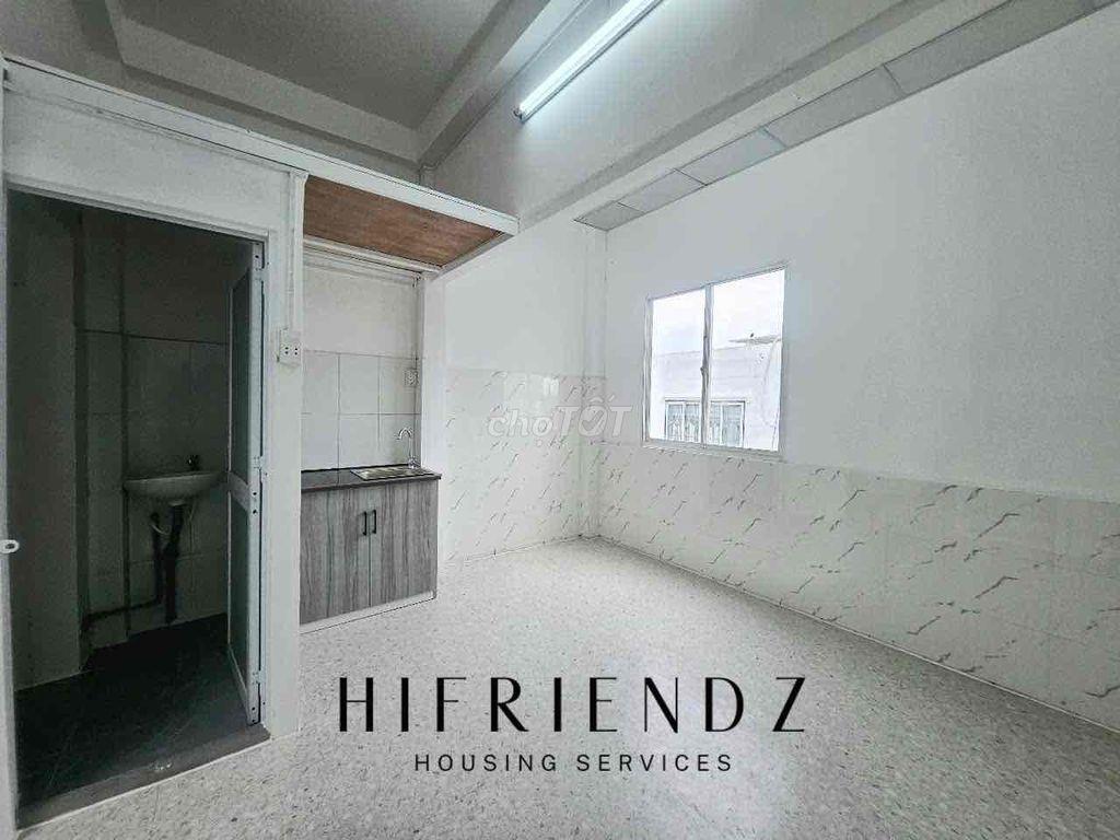 PHÒNG STUDIO CỬA SỔ TRỜI SẴN NỘI THẤT GẦN ĐẦM SEN
