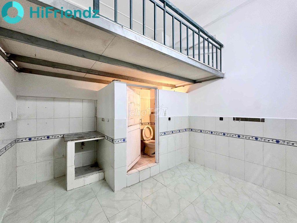 GẦN NGÃ TƯ BỐN XÃ VÀ QUANH KHU VỰC CHỢ ĐÔNG ĐÚC GIÁ RẺ Ở 1-2 THOẢI MÁI