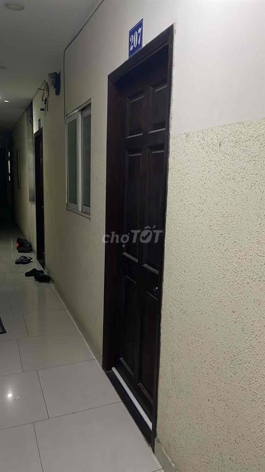 Cần pass lại phòng ở đường Lê Văn Quới, có thang m di chuyển lên c lâu