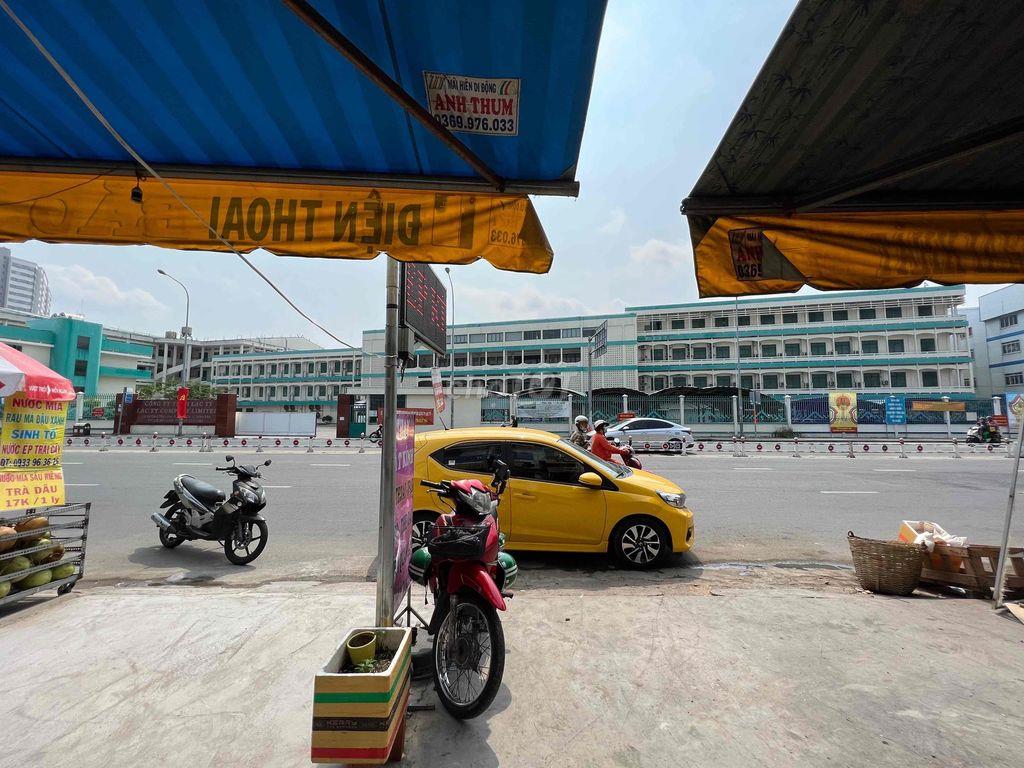 Phòng trọ cho thuê tầng 1 mặt tiền Tên Lửa