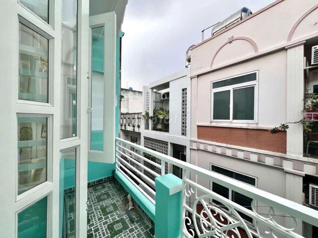 PHÒNG BAN CÔNG RIÊNG FULL TIỆN NGHI - KẾ AEON BÌNH TÂN, VÒNG XOAY Q6