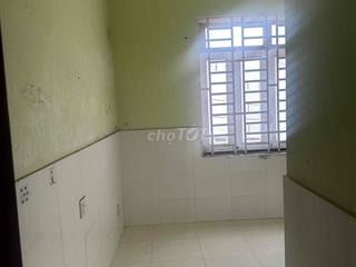 Phòng trọ có cửa sổ lớn