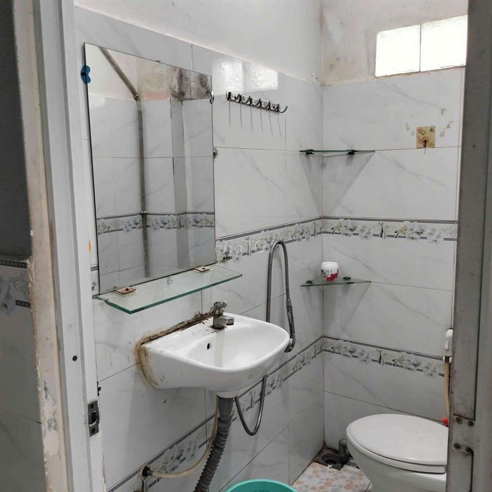 còn trống 1 phòng cần cho thuê 