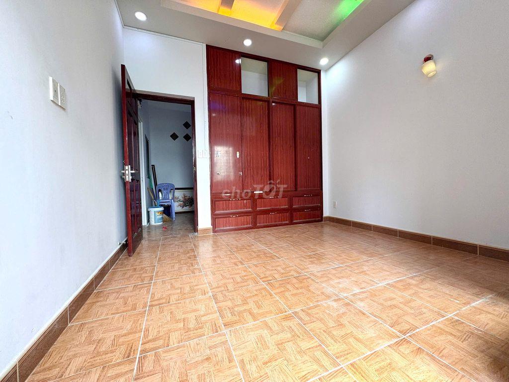 TRỐNG SẴN PHÒNG RỘNG MỚI 