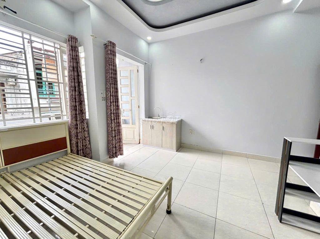 TRỐNG NHIỀU PHÒNG RỘNG MỚI-SẴN NỘI THẤT