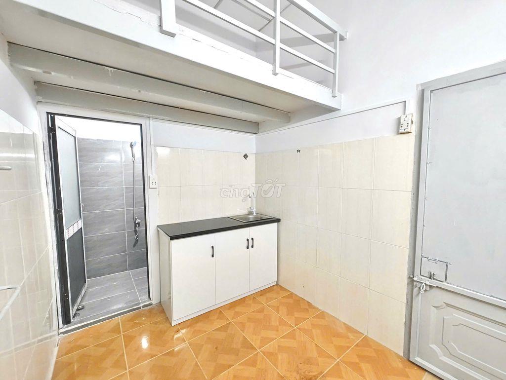 SẴN NHIỀU PHÒNG GÁC/KO GÁC - CÓ PHÒNG MÁY LẠNH
