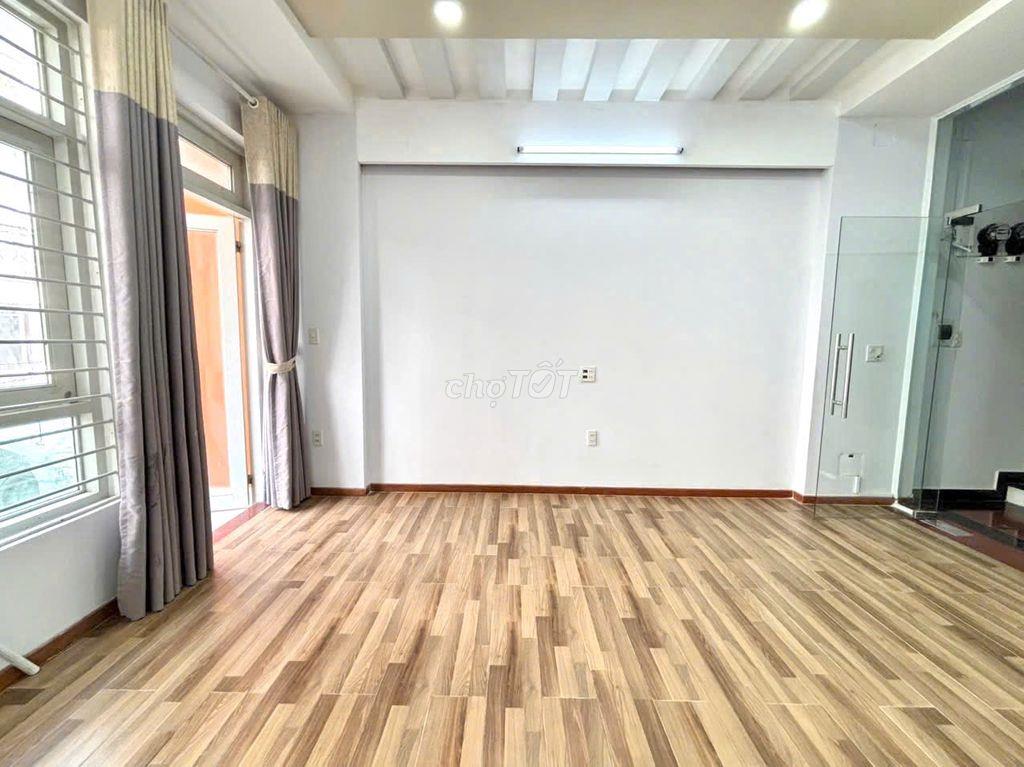 TRỐNG NHIỀU PHÒNG RỘNG RÃI Ở LIỀN ĐƯỢC