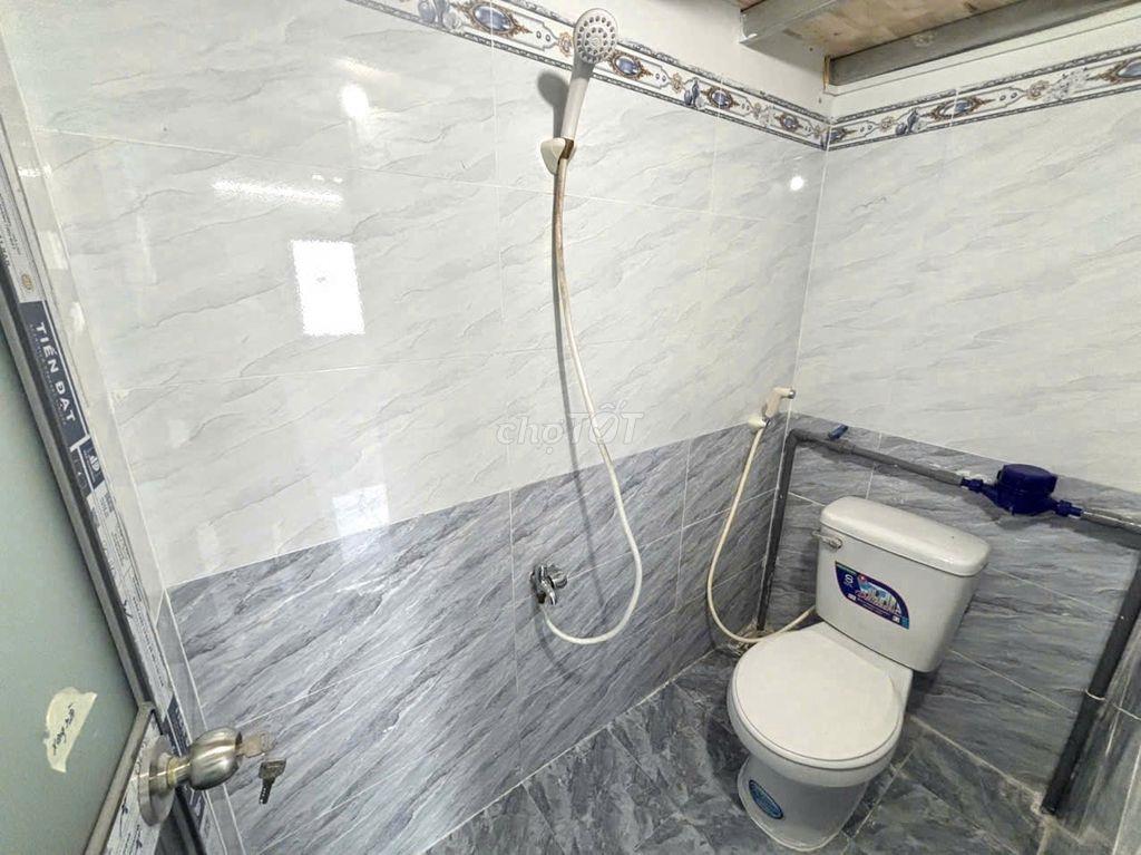 TRỐNG NHIỀU PHÒNG RỘNG THOÁNG CÓ GÁC/KO GÁC