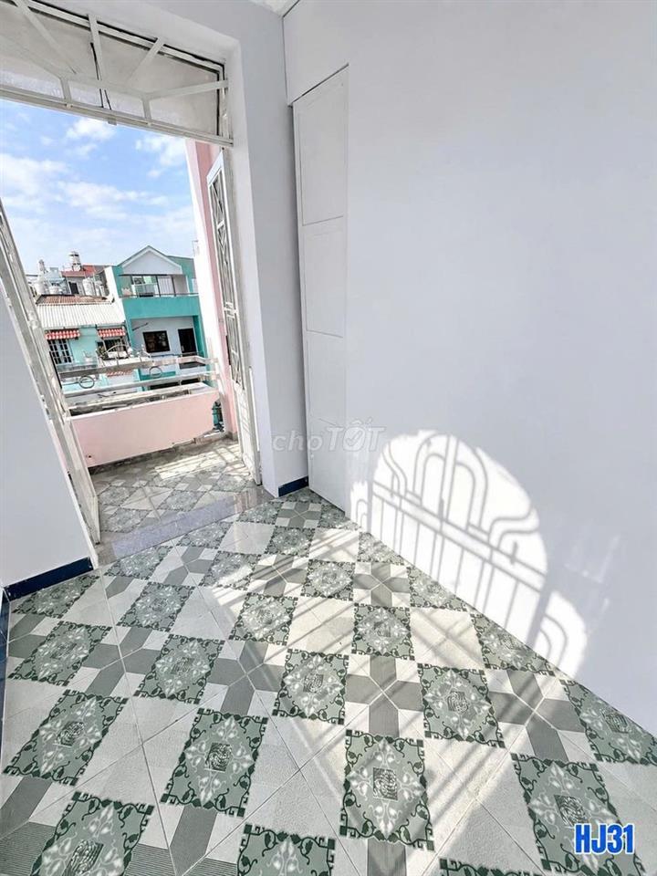 PHÒNG SẴN MÁY LẠNH GIÁ RẺ