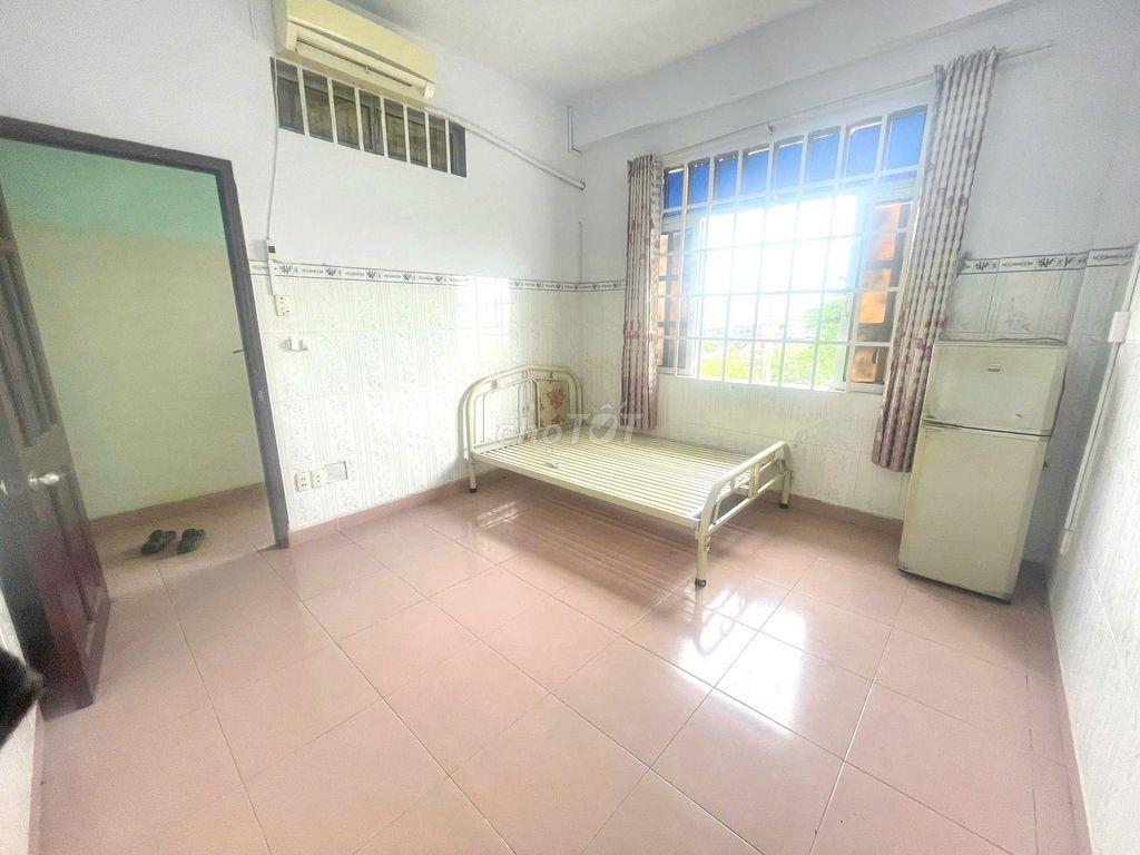 SẴN 2 PHÒNG GIÁ RẺ RỘNG RÃI