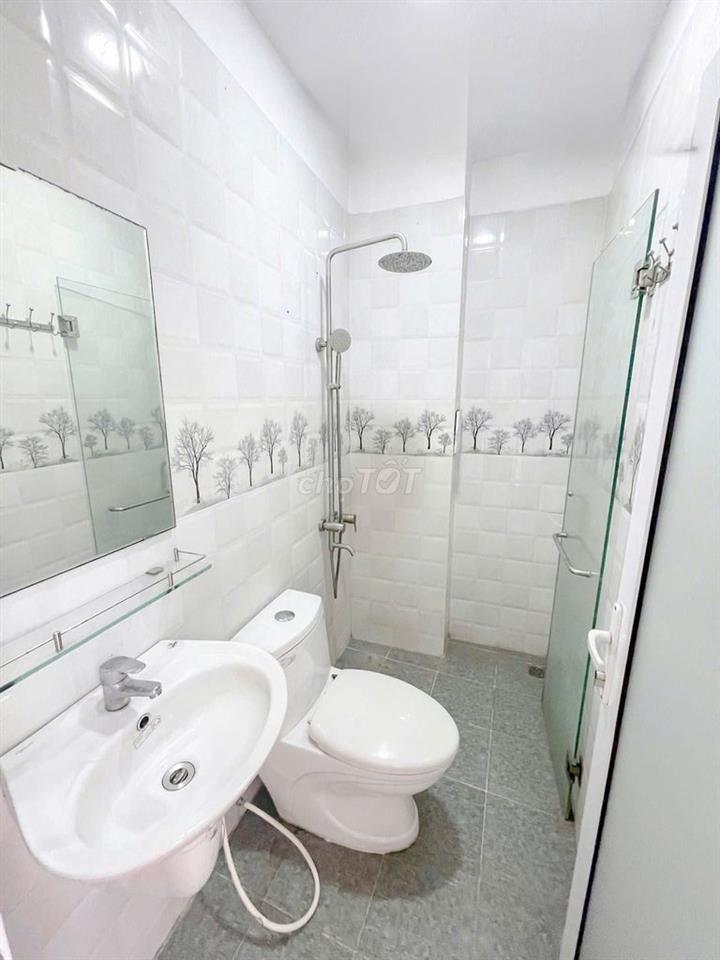 TRỐNG PHÒNG GIÁ RẺ RỘNG RÃI