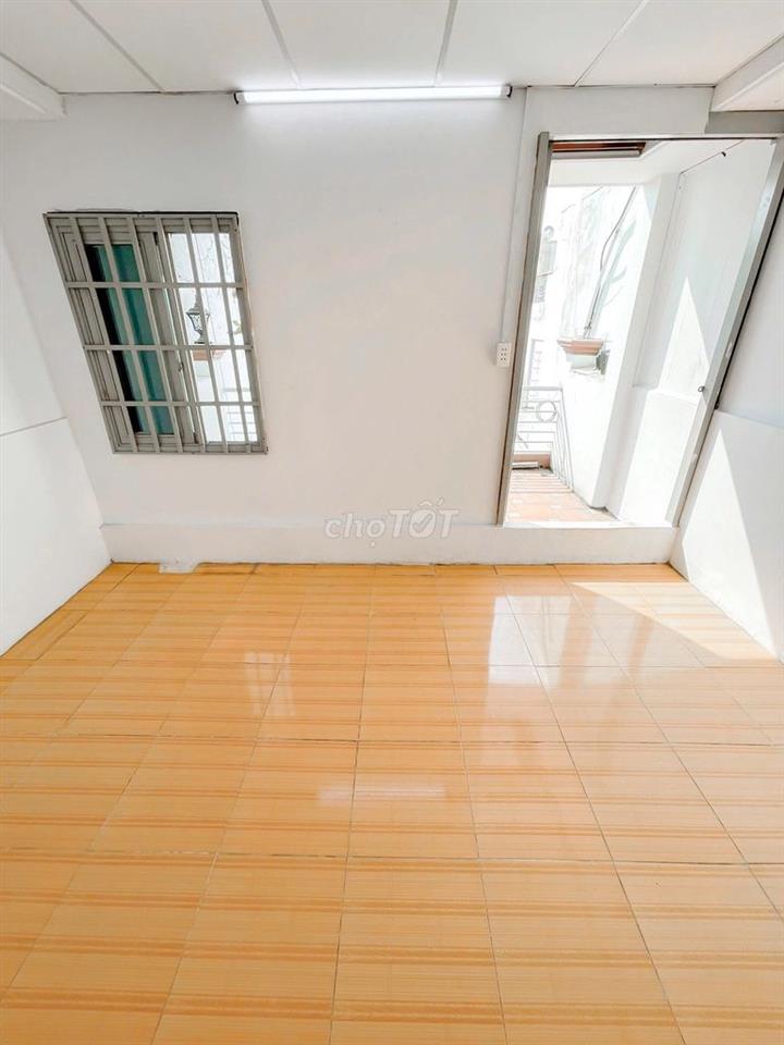 SẴN PHÒNG GÁC/BAN CÔNG RỘNG MỚI