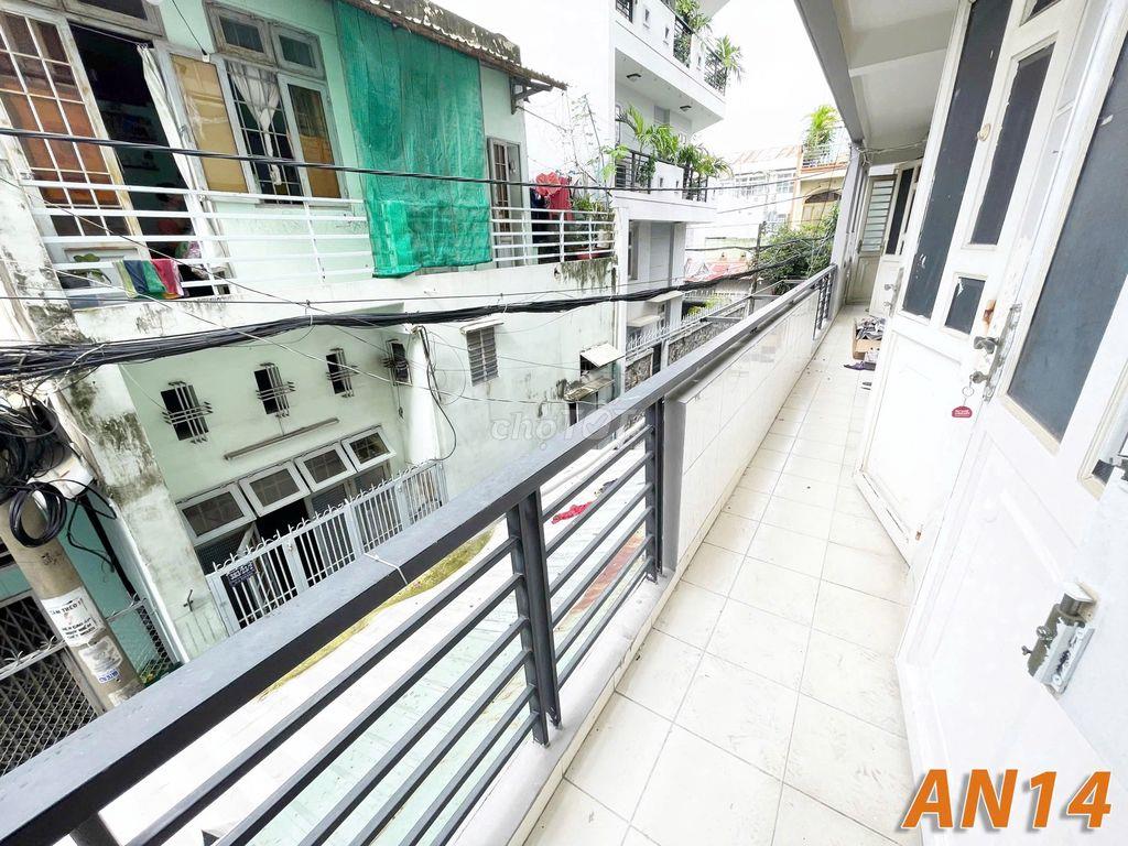 TRỐNG PHÒNG RỘNG MỚI BAN CÔNG/CỬA SỔ THOÁNG