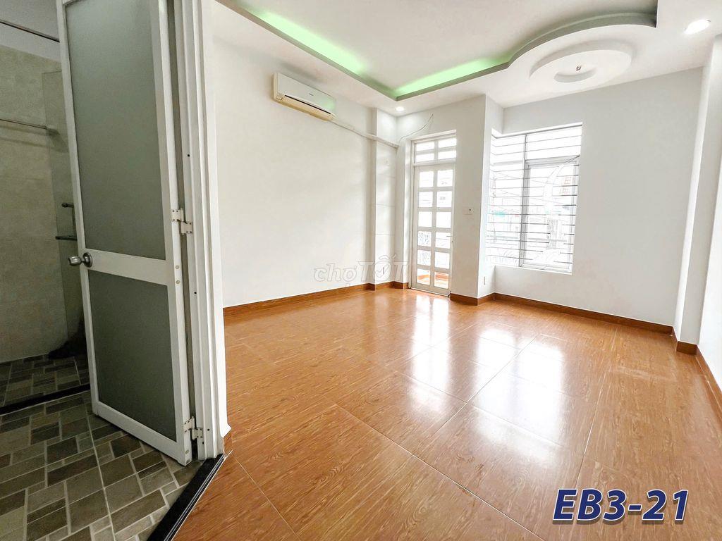 TRỐNG PHÒNG RỘNG MỚI BAN CÔNG/CỬA SỔ THOÁNG