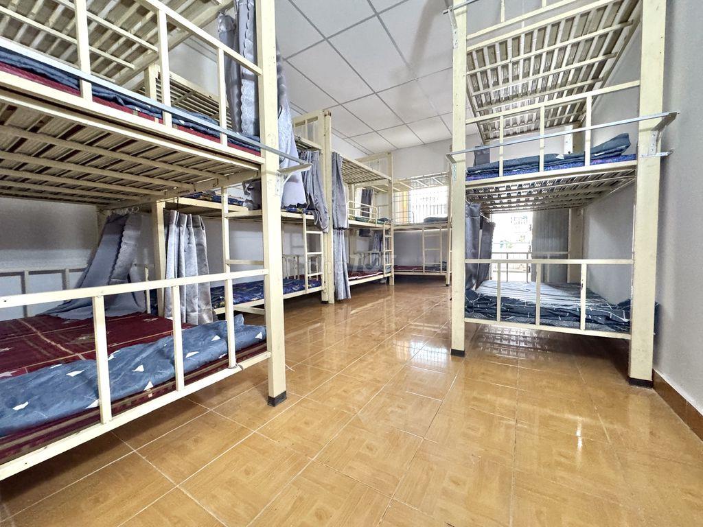 KTX MÁY LẠNH - FREE 1 THÁNG TIỀN THUÊ