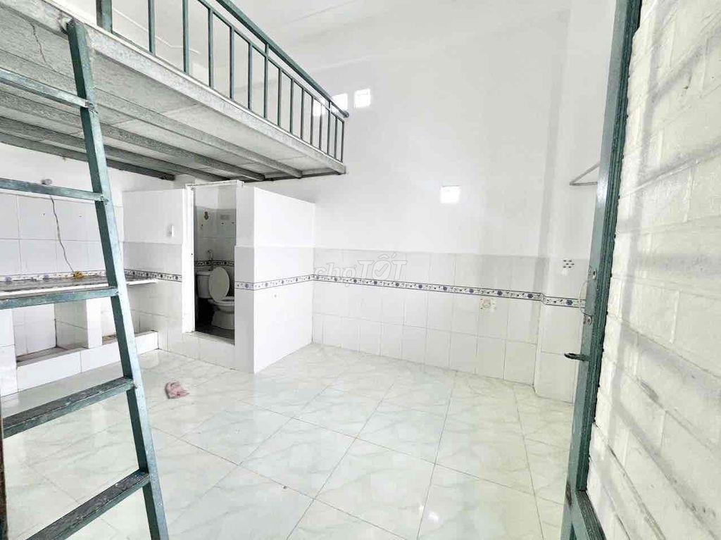 2tr5 GẦN ĐH VĂN HIẾN Âu Cơ 5 phút