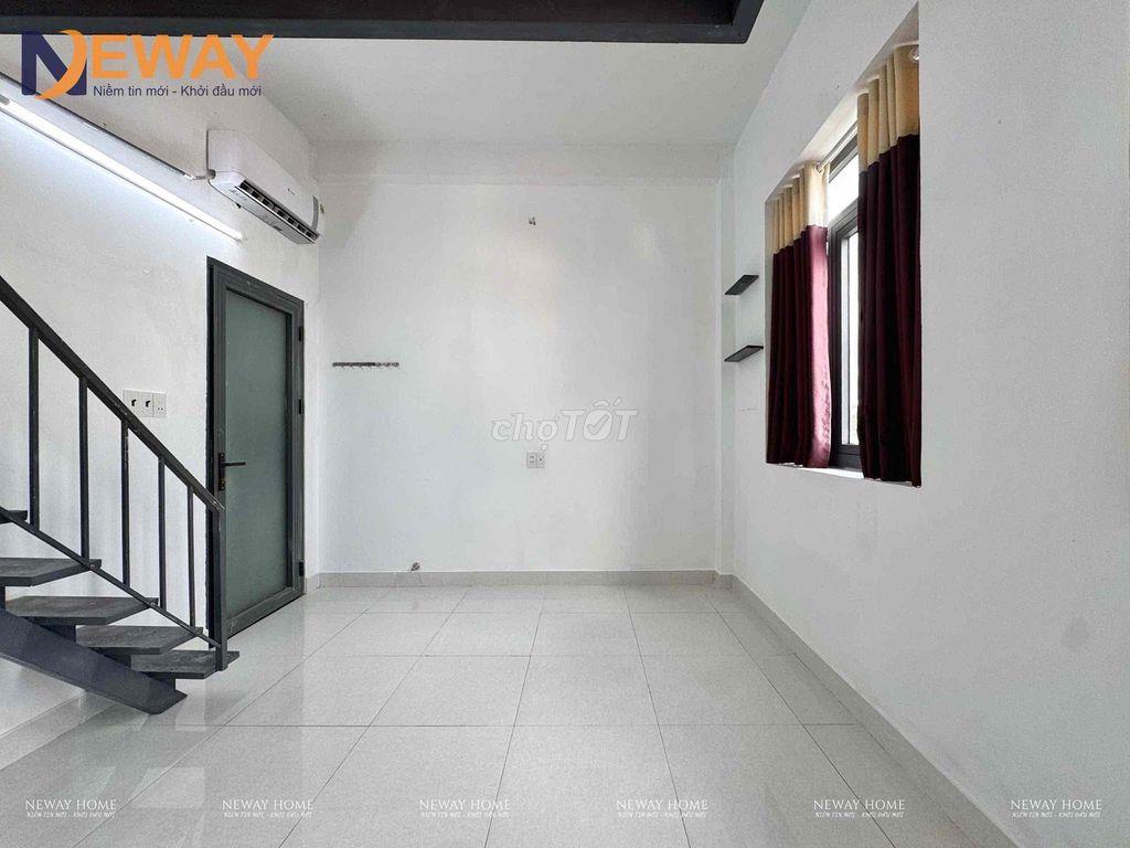 Duplex cửa sổ trời siêu thoáng, Phòng rộng, gác cao gần Chợ Phú Bình