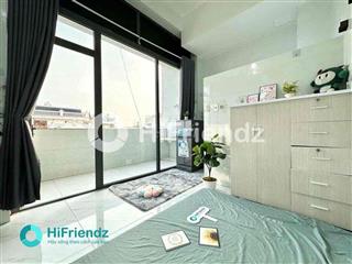 STUDIO BAN CÔNG LỚN, SẴN NỘI THẤT CƠ BẢN QUA ĐẠI HỌC VĂN HIẾN 5P ĐI XE