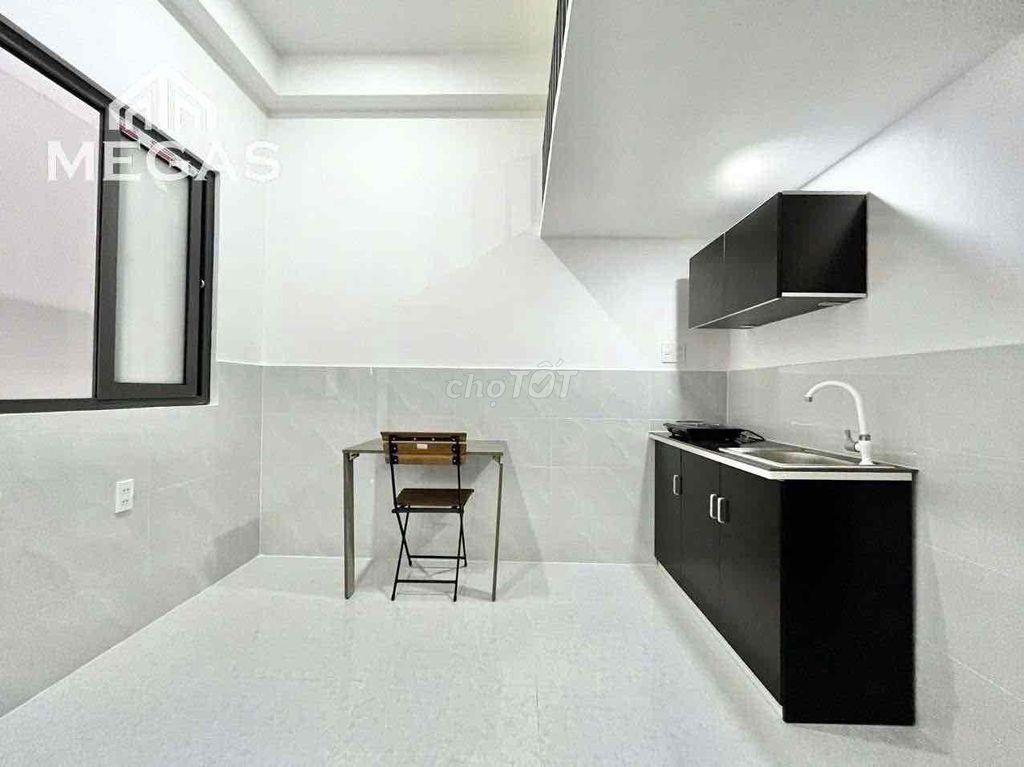 DUPLEX BAN CÔNG SẴN NỘI THẤT CƠ BẢN NẰM GẦN ĐẦM SEN, ĐẠI HỌC VĂN HIẾN