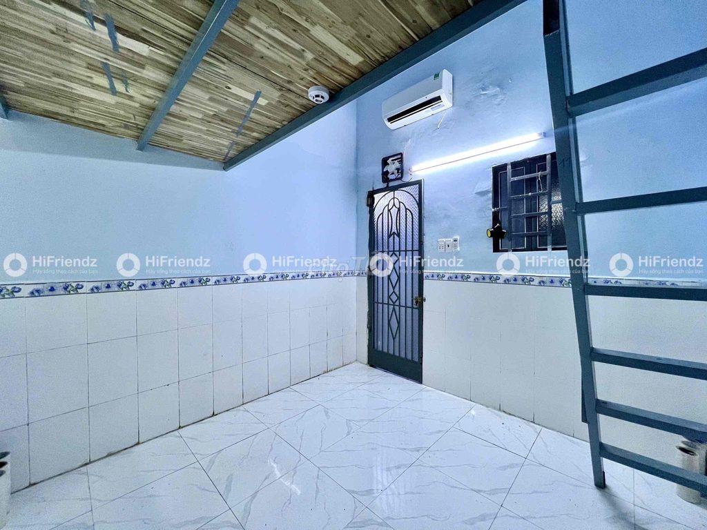PHÒNG TRỌ GIÁ RẺ GÁC CAO, SẴN MÁY LẠNH QUA ĐẠI HỌC VĂN HIẾN 8P ĐI XE