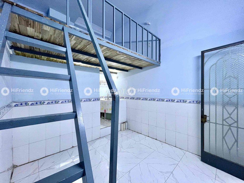 PHÒNG TRỌ GIÁ RẺ GÁC CAO, SẴN MÁY LẠNH QUA ĐẠI HỌC VĂN HIẾN 8P ĐI XE