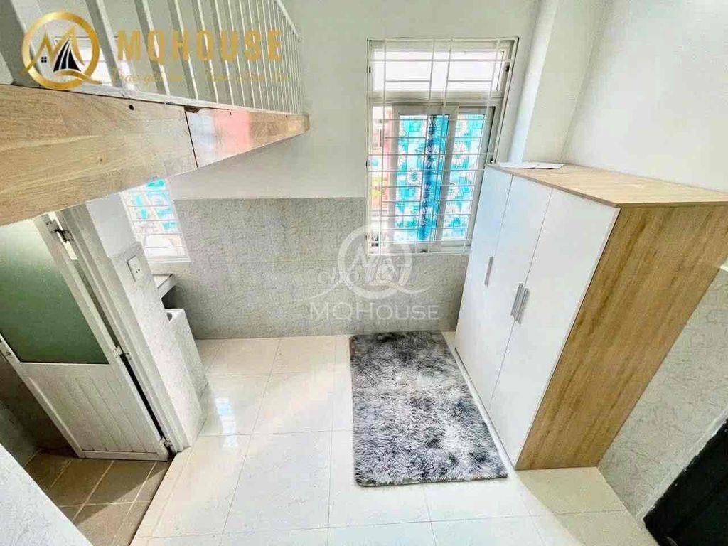 PHÒNG TRỌ SẴN NỘI THẤT CƠ BẢN GÁC CAO, CỬA SỔ TRỜI THOÁNG GẦN VĂN HIẾN