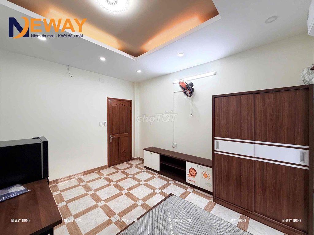 CHDV BAN CÔNG LỚN, SẴN NỘI THẤT, MÁY GIẶT RIÊNG GẦN NGÃ TƯ BỐN XÃ