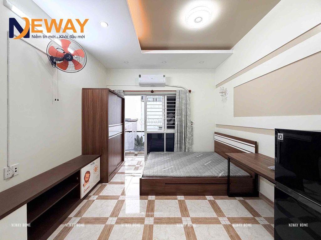 CHDV BAN CÔNG LỚN, SẴN NỘI THẤT, MÁY GIẶT RIÊNG GẦN NGÃ TƯ BỐN XÃ