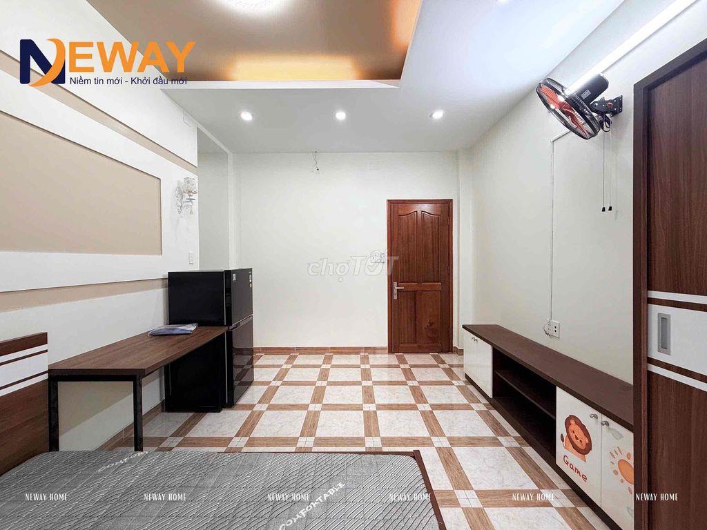 CHDV BAN CÔNG LỚN, SẴN NỘI THẤT, MÁY GIẶT RIÊNG GẦN NGÃ TƯ BỐN XÃ