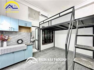 CHDV DUPLEX CỬA SỔ TRỜI, SẴN MÁY LẠNH, QUA ĐH VĂN HIẾN CHỈ 6P ĐI XE