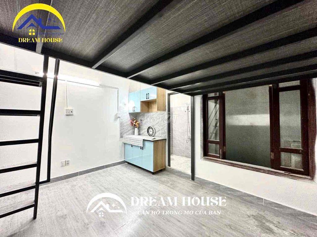 CHDV DUPLEX CỬA SỔ TRỜI, SẴN MÁY LẠNH, QUA ĐH VĂN HIẾN CHỈ 6P ĐI XE