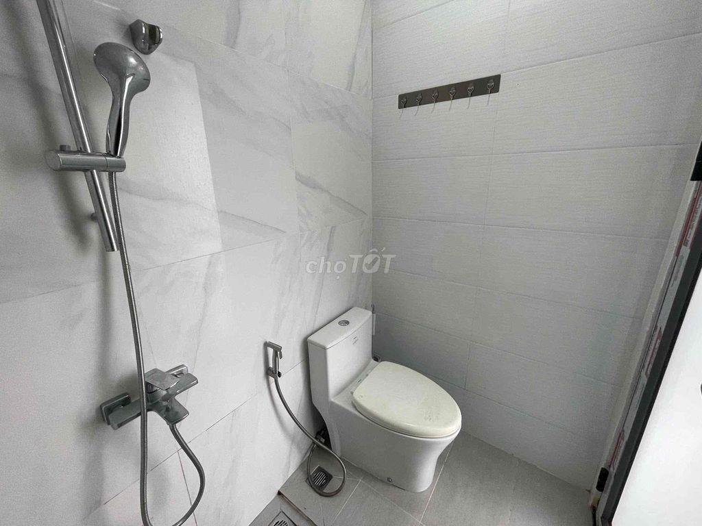 CHDV BAN CÔNG RIÊNG, SẴN NỘI THẤT CƠ BẢN, NẰM GẦN ĐẠI HỌC VĂN HIẾN